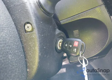 2016 Toyota Corolla Le z USA, uszkodzony, nr VIN 2T1BURHE7GC620765